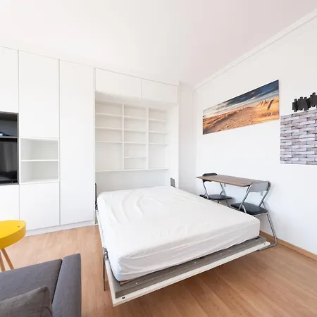 Cozy With Terrace And Stunning View